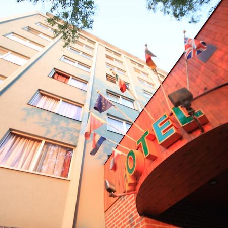 Hotel Ludmila Мельник Экстерьер фото