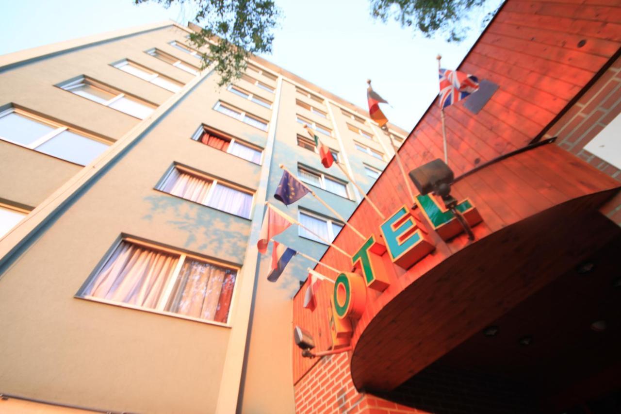 Hotel Ludmila Мельник Экстерьер фото
